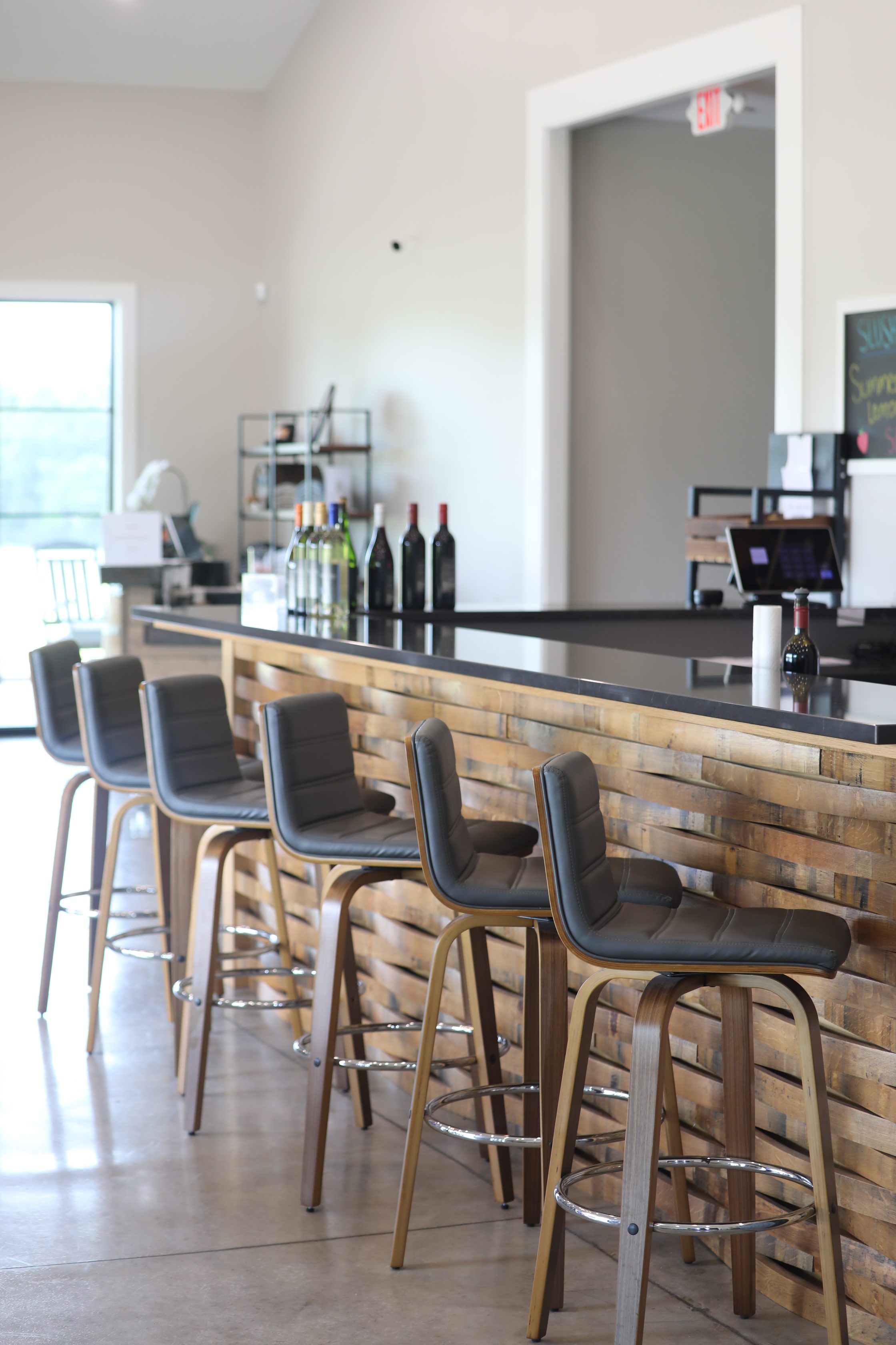 GR3A3408 Tasting bar